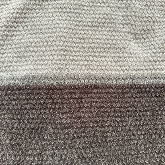 Women’s New Directions Sweater; Two-Tone Gray; Size Small - Picture 3 of 6